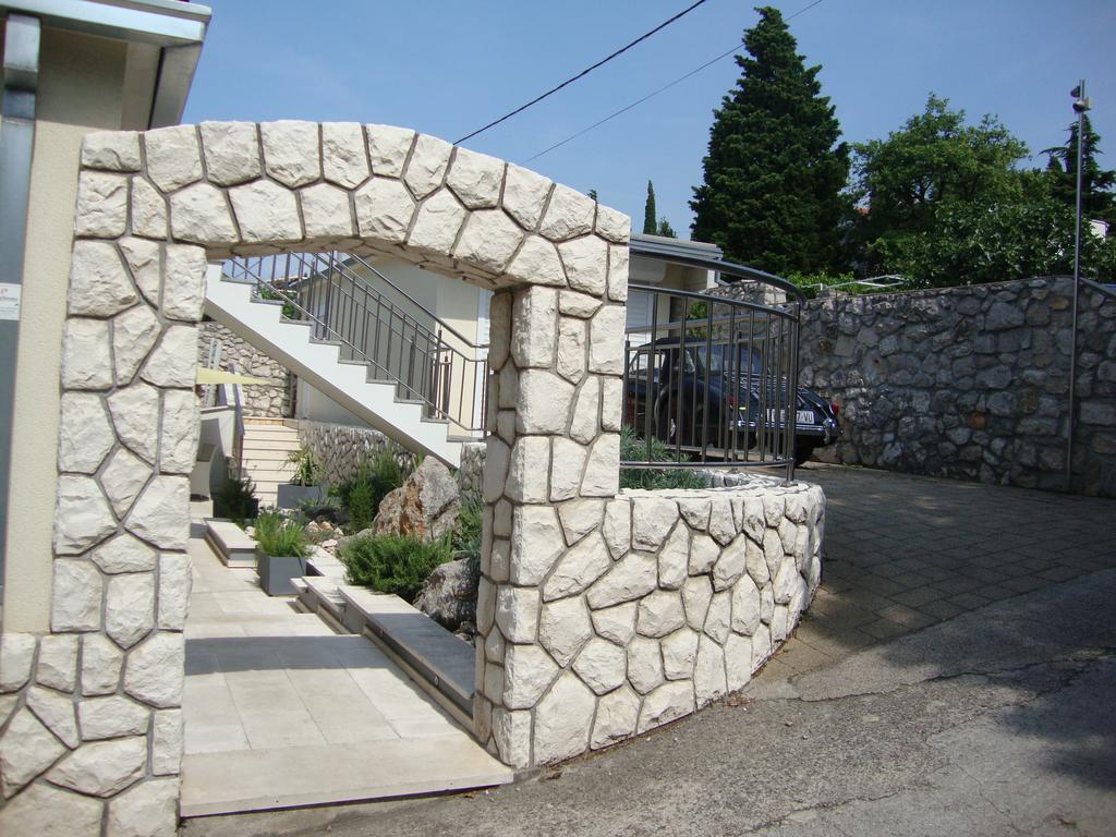 Apartments Ilona Novi Vinodolski Exterior foto